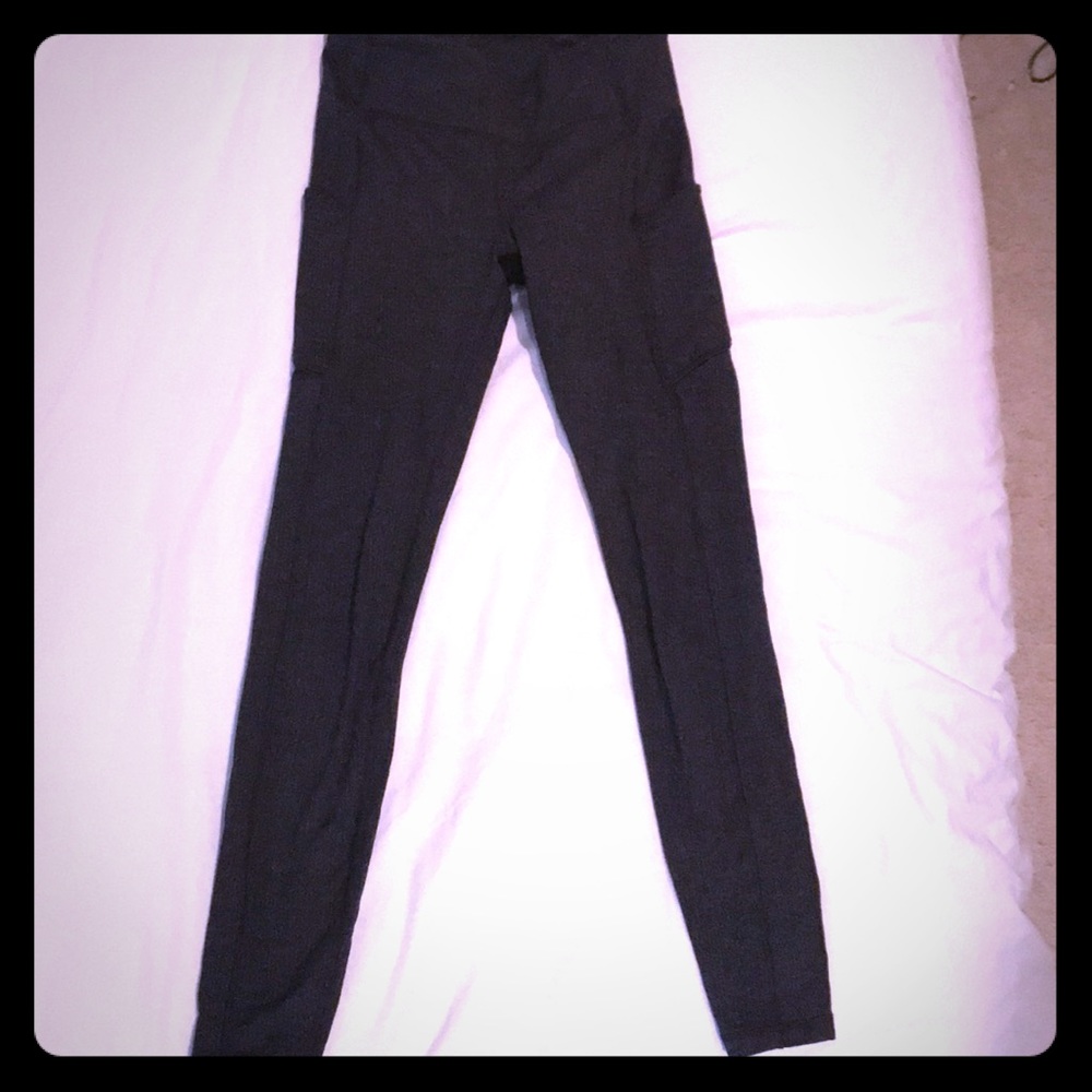 Gray Lululemon Leggings- herringbone speed tights